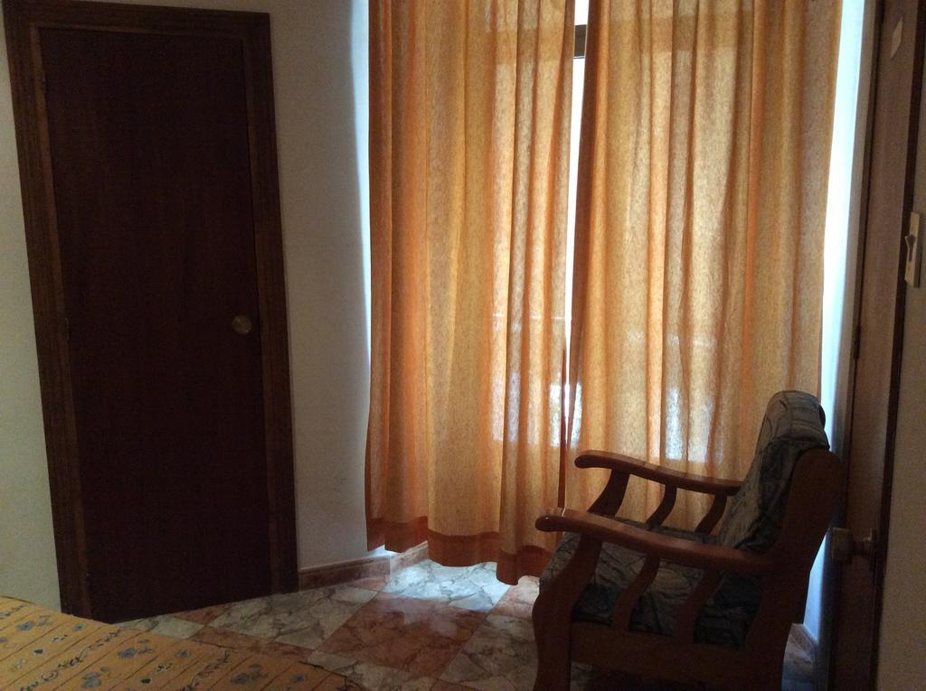 Pension Princesa Granada Exterior foto